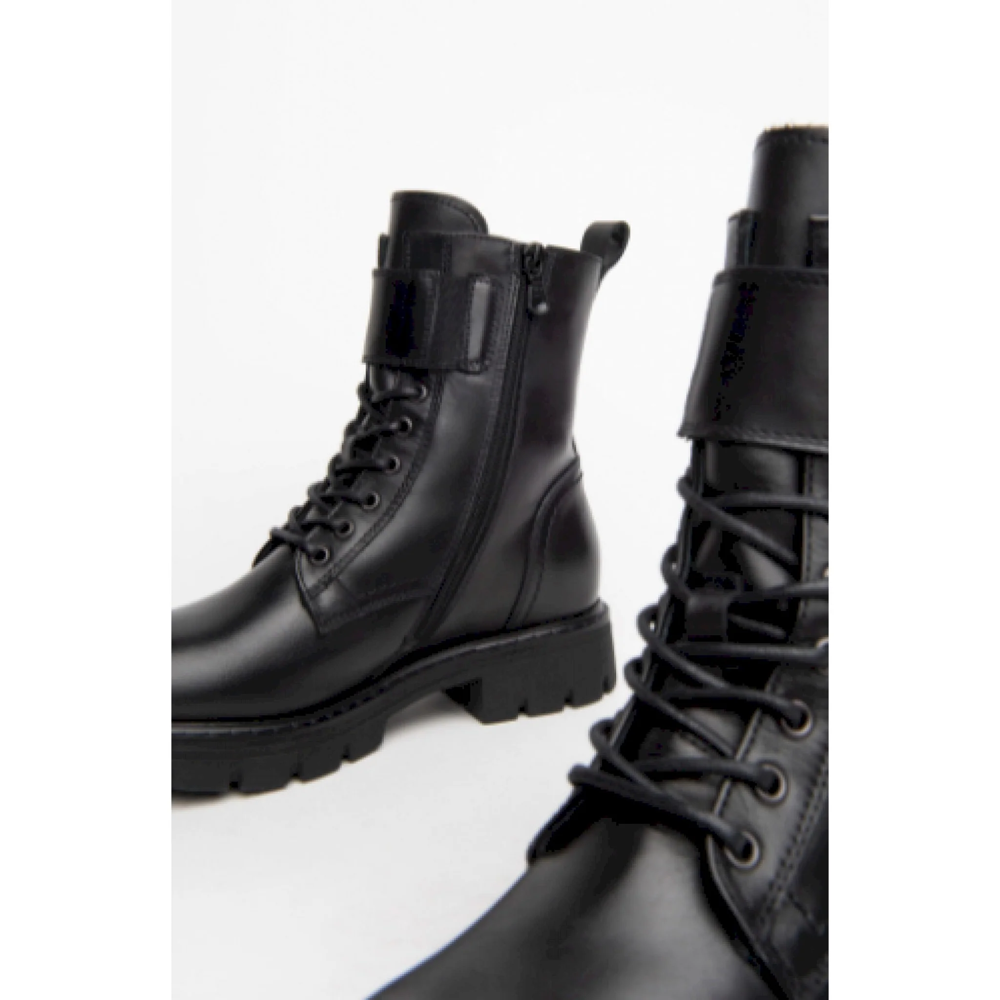 Nero giardini anfibio donna in pelle - immagine 4