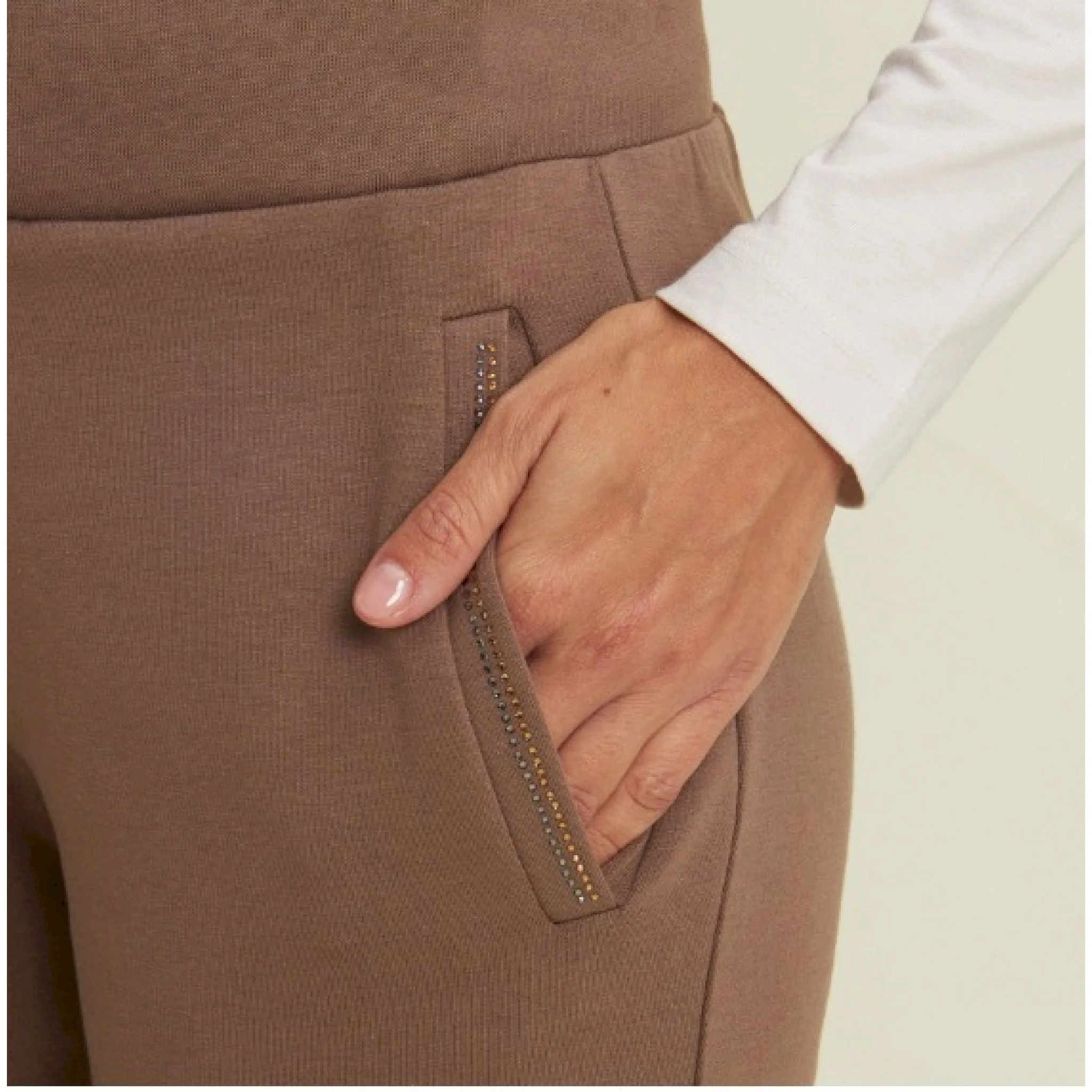 Freddy pantaloni sportivi con gamba dritta e dettagli luminosi - immagine 5