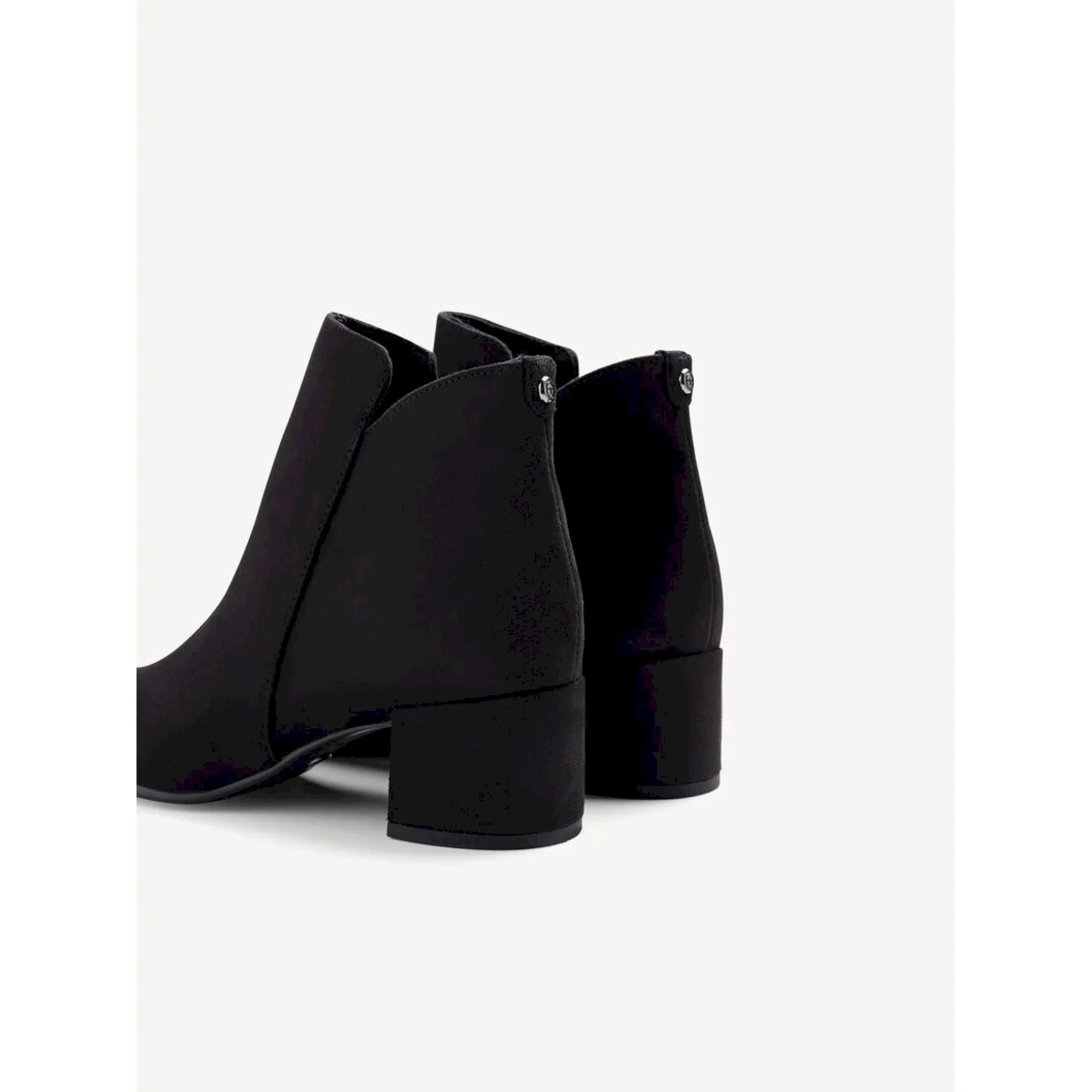 Stivaletto in camoscio con tacco - immagine 9