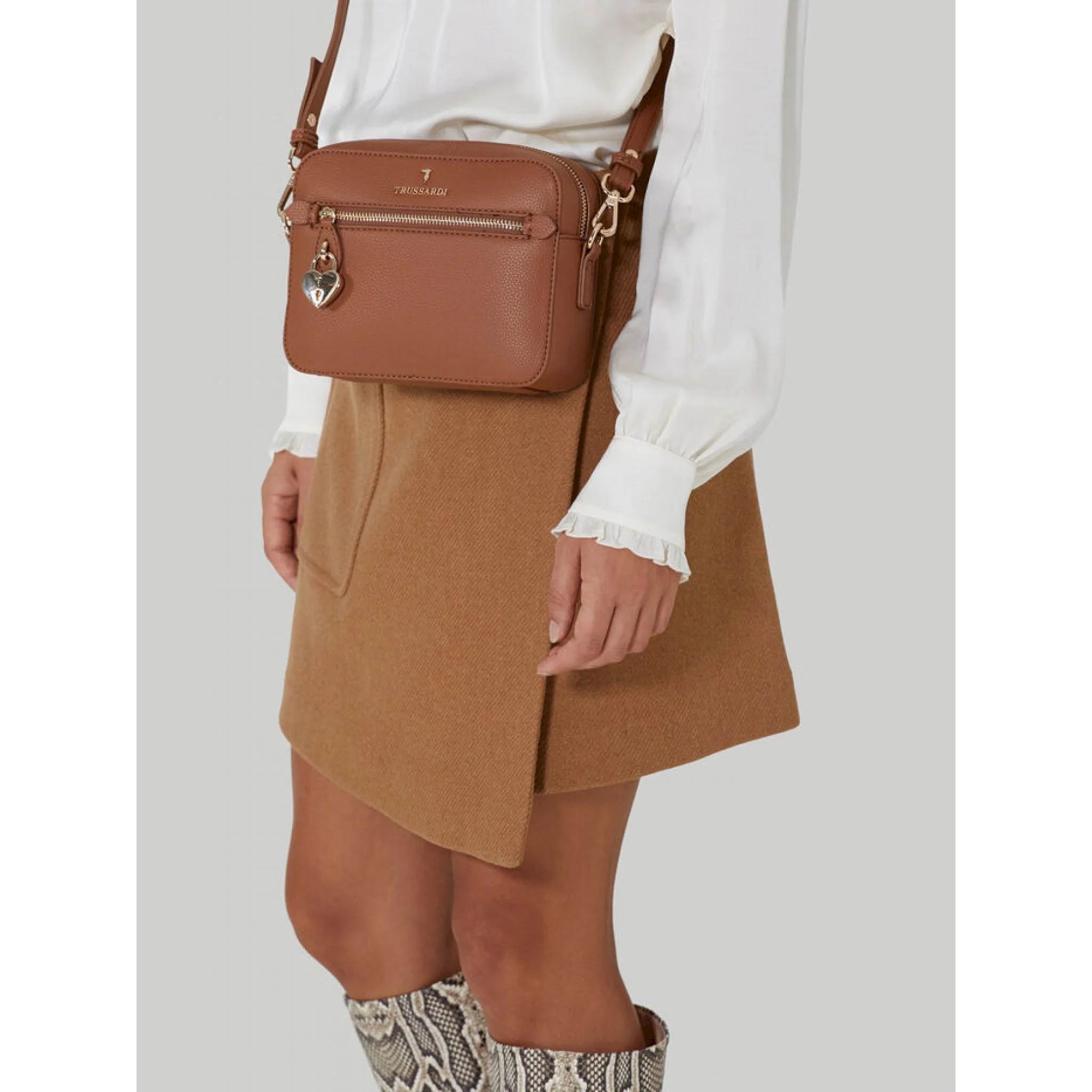 Trussardi camera case grana cervo - immagine 5