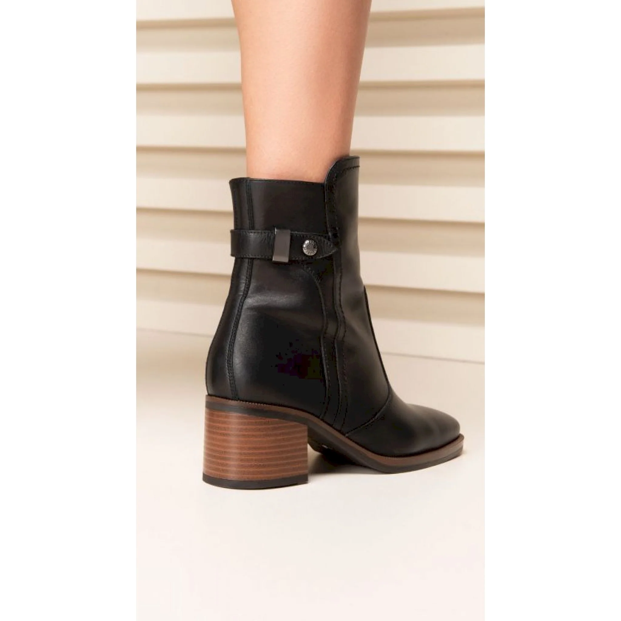 Tronchetti donna in pelle - immagine 8