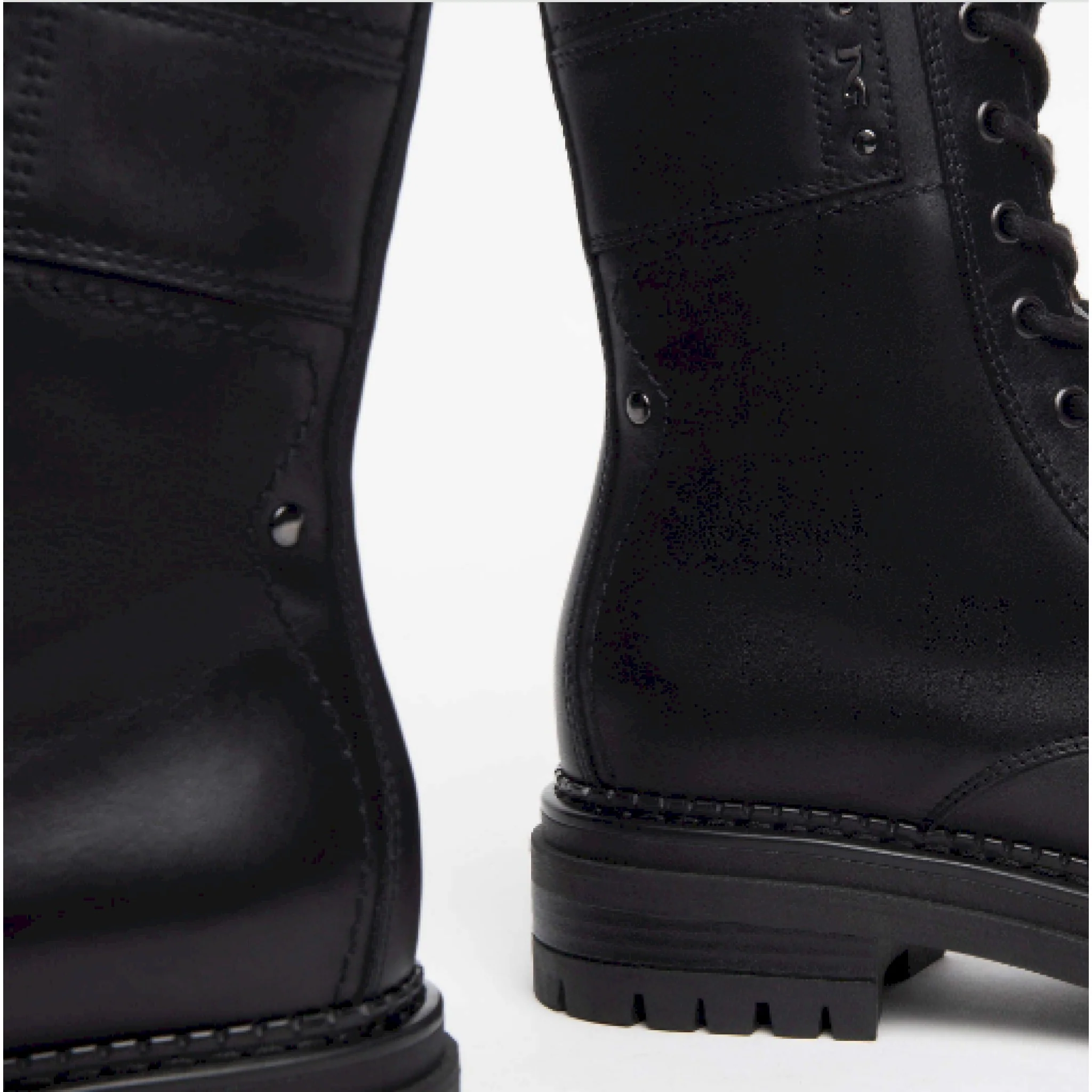 Anfibi donna in pelle - immagine 5