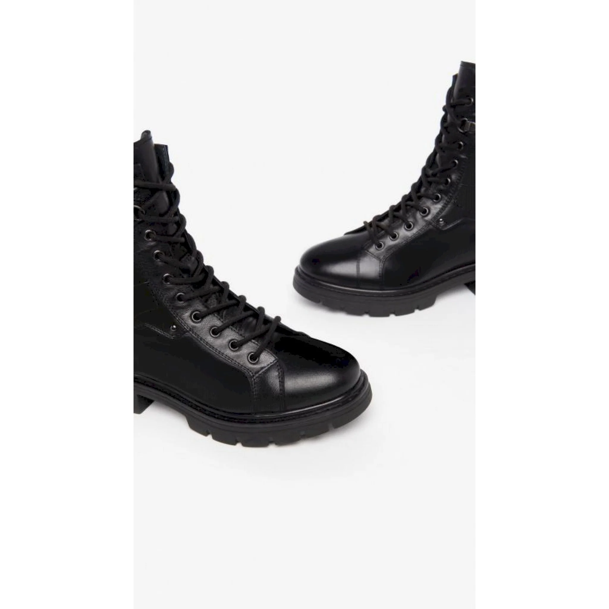 Anfibi donna in pelle - immagine 4